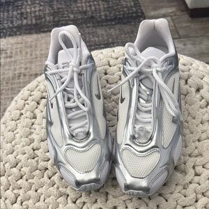 Nike Air Max White and Silver Sneakers. NWOB